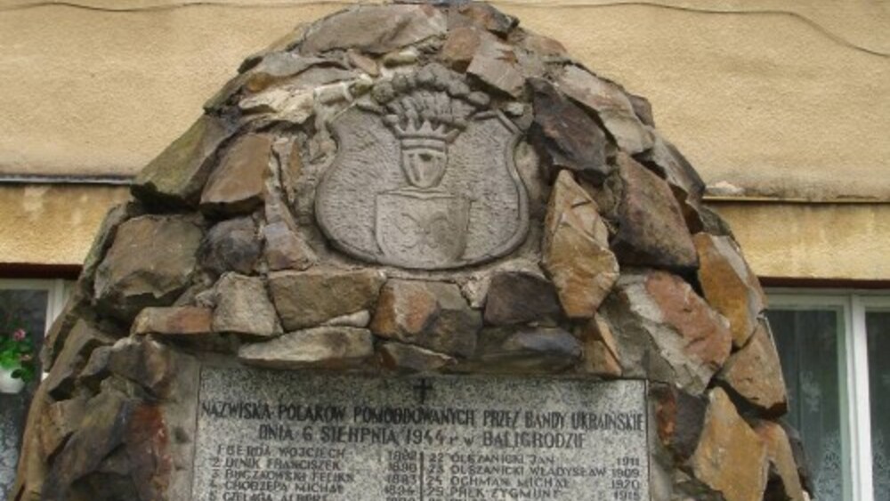Pomnik poświęcony Polakom zamordowanym przez UPA
