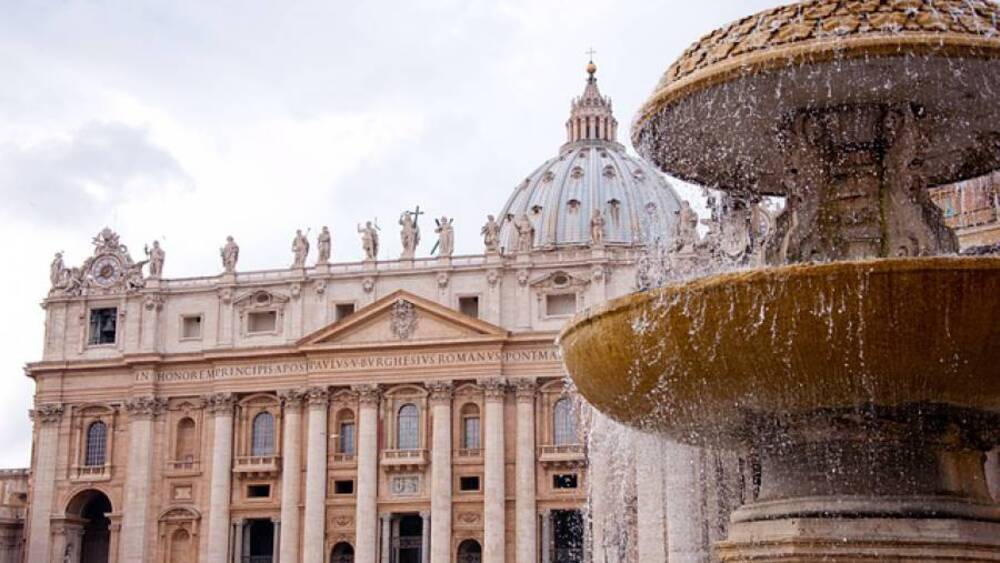 Uroczysta msza święta odbyła się na Placu św. Piotra w Rzymie