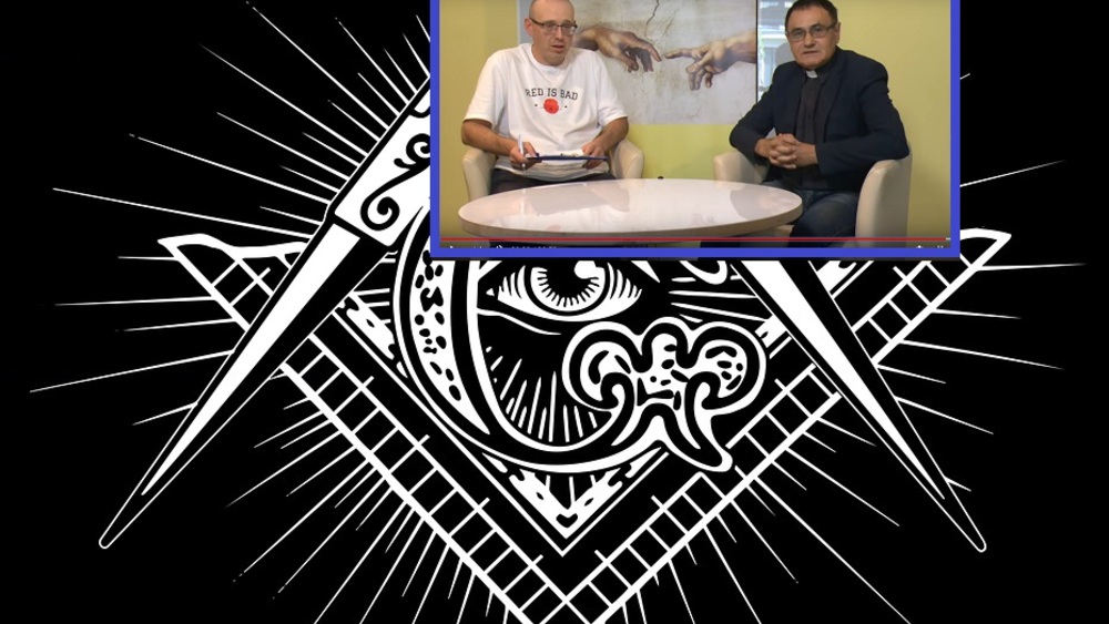 Wideo rozmowa o masonerii. Ks. Ryszard Halwa i Jan Bodakowski
