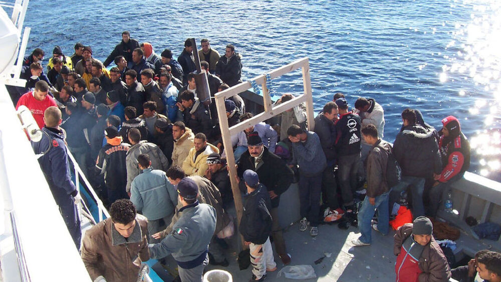 By Vito Manzari from Martina Franca (TA), Italy - Immigrati Lampedusa, CC BY 2.0, https://commons.wikimedia.org/w/index.php?curid=8976081