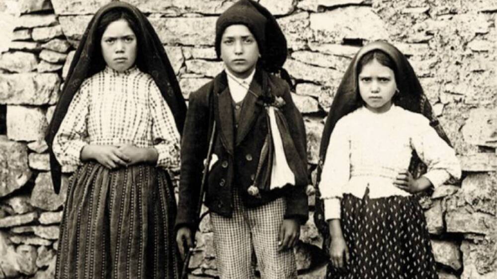 Łucja, Franciszek i Hiacynta – 100 lat temu te dzieci rozmawiały z Matką Bożą
