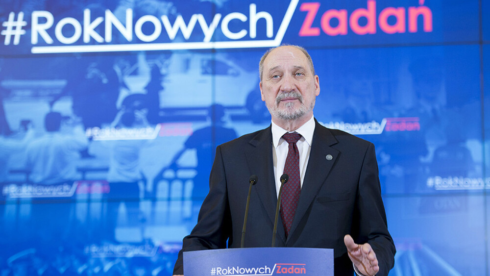 Macierewicz