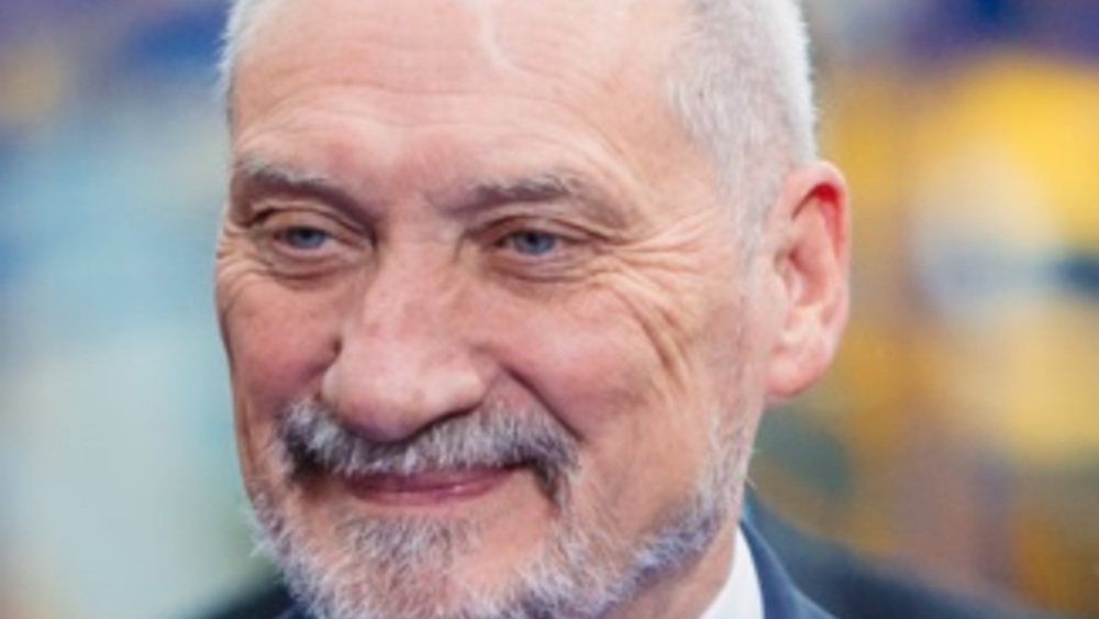 Macierewicz