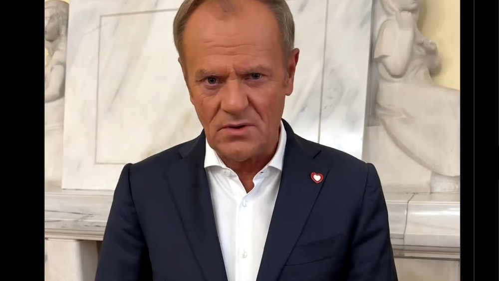 Tusk chce przyspieszyć wprowadzenie dyktatury w Polsce