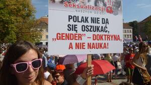 Sukces warszawskiej manifestacji przeciw deprawacji dzieci w szkołach