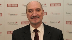 PRAWY.TV: A. Macierewicz: Istnieją trzy rosyjskie filmy pokazujące wybuch. SZOKUJĄCE!!!