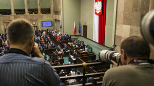 Szokujący sondaż! Prawie połowa zagłosuje na PiS!