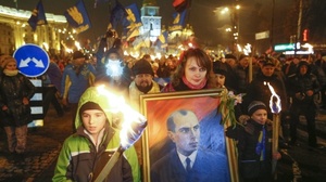 Władze Ukrainy miękną przed Putinem. Scenariusz krymski do powtórki?