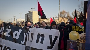 Zablokowali antyrządową manifestację w mieście, w którym mieszka Tusk