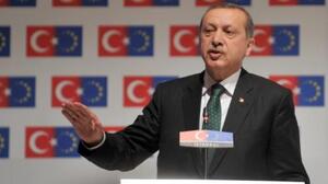 Polityczne wstrząsy w Turcji z Syrią w tle