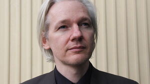 Julian Assange bez dostępu do internetu żeby nie szkodził Clinton