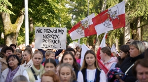 Nieugięci Polacy znów zjednoczyli siły w walce o swoje szkoły na Litwie