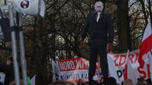 Rocznica katastrofy smoleńskiej: Demonstracja pod ambasadą rosyjską ZDJĘCIA!