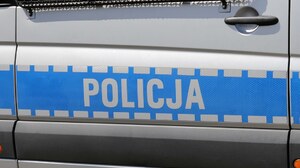 44-latek postrzelił dwóch policjantów i uciekł z konwoju