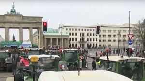 Grupa niemieckich rolników zaatakowała ministra