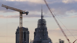 Iglica katedry Notre Dame zostanie odsłonięta prawie 5 lat po pożarze