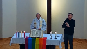 Szokujące tłumaczenie księdza, który w Warszawie błogosławił związki homoseksualne