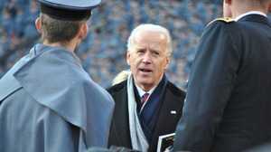 Biden atakowany z obu stron w związku z nowym murem granicznym w Teksasie