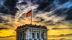 Niemcy: prawicowa partia AfD umacnia się w sondażach