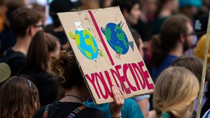 Francja: 173 osoby aresztowane podczas protestów klimatycznych