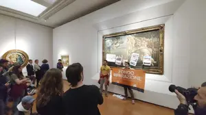 Aktywiści klimatyczni zaatakowali "Narodziny Wenus" Botticellego we florenckiej Galerii