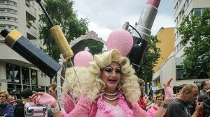 Znany aktor jako "drag queen" w TVN?! To naprawdę dzieje się w Polsce