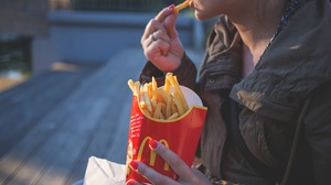 100 pracowników McDonalda zarzuca firmie toksyczną kulturę zastraszania i napaści seksualnych