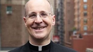 Ks. James Martin przemawiał do irlandzkich biskupów na temat błogosławieństwa i "małżeństw" homoseksualistów