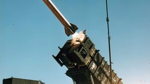 Pentagon "pospieszy" z rakietami Patriot na Ukrainę w ramach pakietu o wartości 6 mld dol.