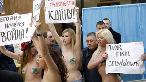 FEMEN - z dala od meczetów i synagog