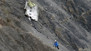 Prokurator: wydaje się, że pilot rozmyślnie rozbił samolot Germanwings