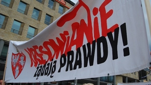 WOŁYŃ 1943: Pamięć pod pręgierzem fałszywej polityki