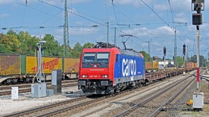 Ukraina jest gotowa do transportu pociągami ciężarówek, które utknęły na polskiej granicy