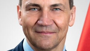 Sikorski: Polska popiera ukraińskie ataki w głębi Rosji