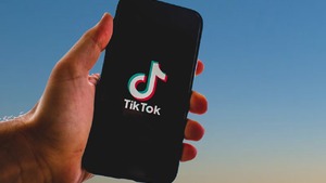 TikTok obiecuje walczyć z "niekonstytucyjnym" zakazem w USA