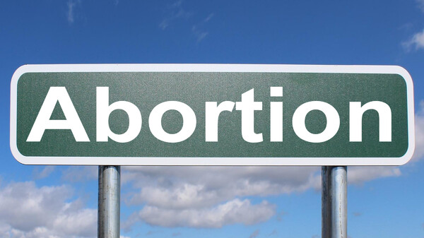 Uchylono zakaz aborcji